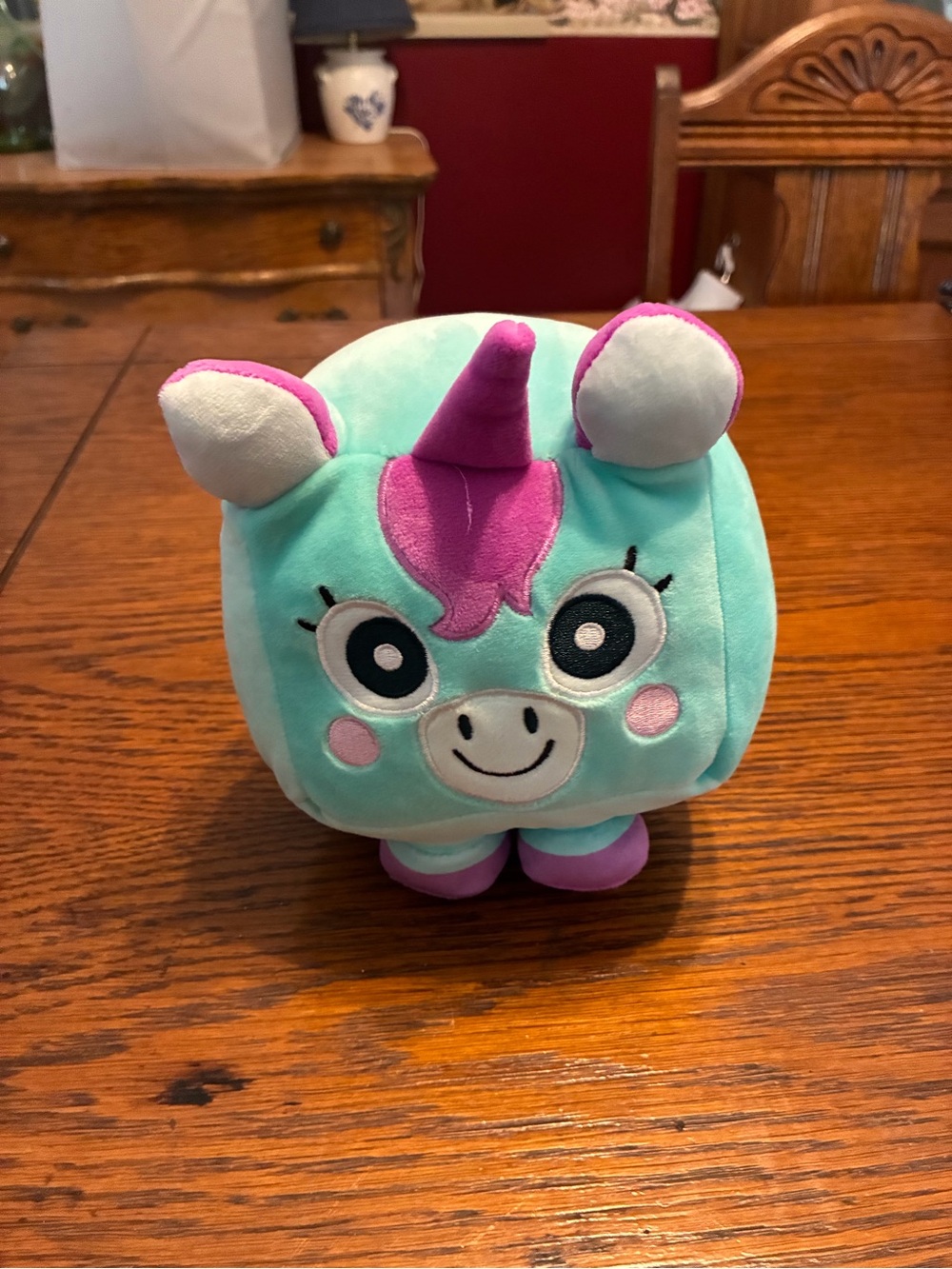 Turquoise & Pink Unicorn Plush Cube - Kids Stuffed Animal